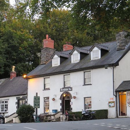 The Bryntirion Inn Llandderfel Exteriör bild