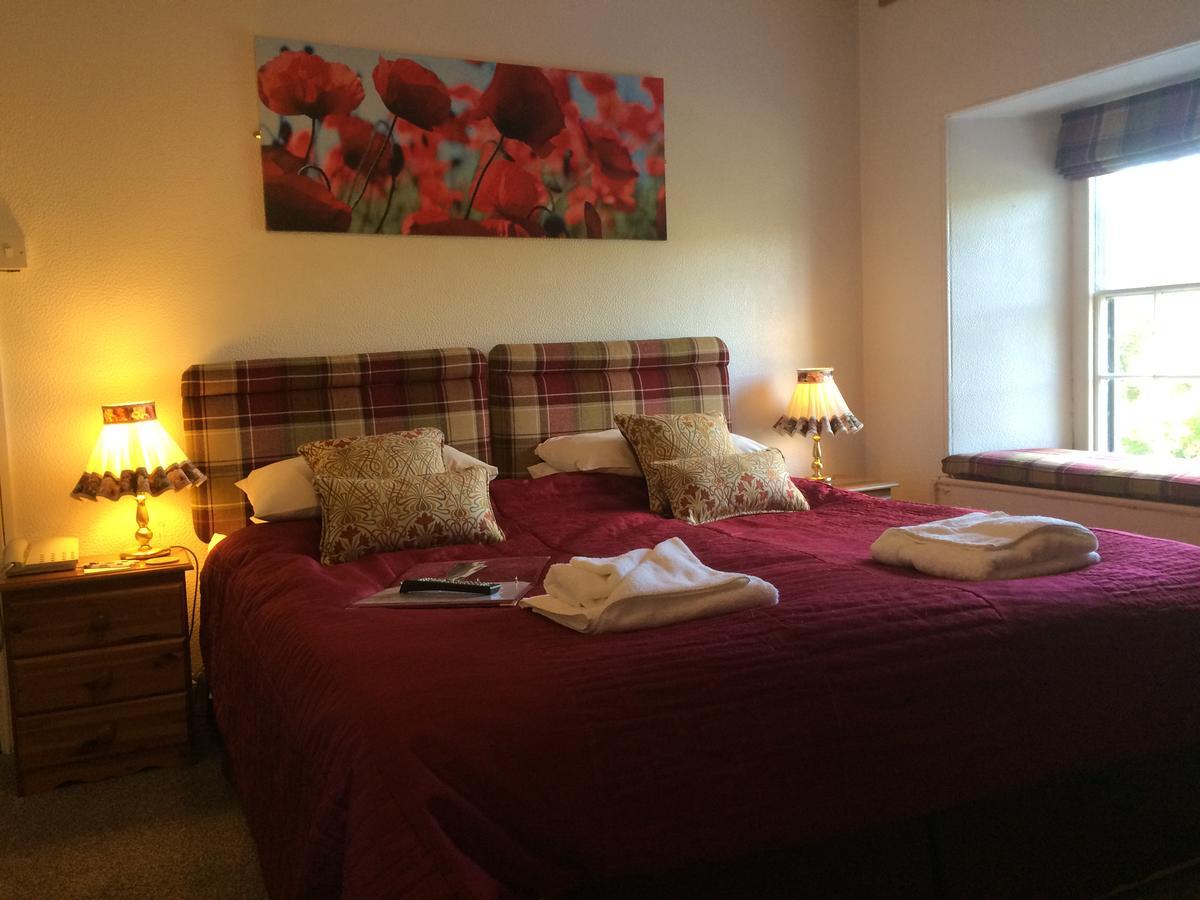 The Bryntirion Inn Llandderfel Exteriör bild